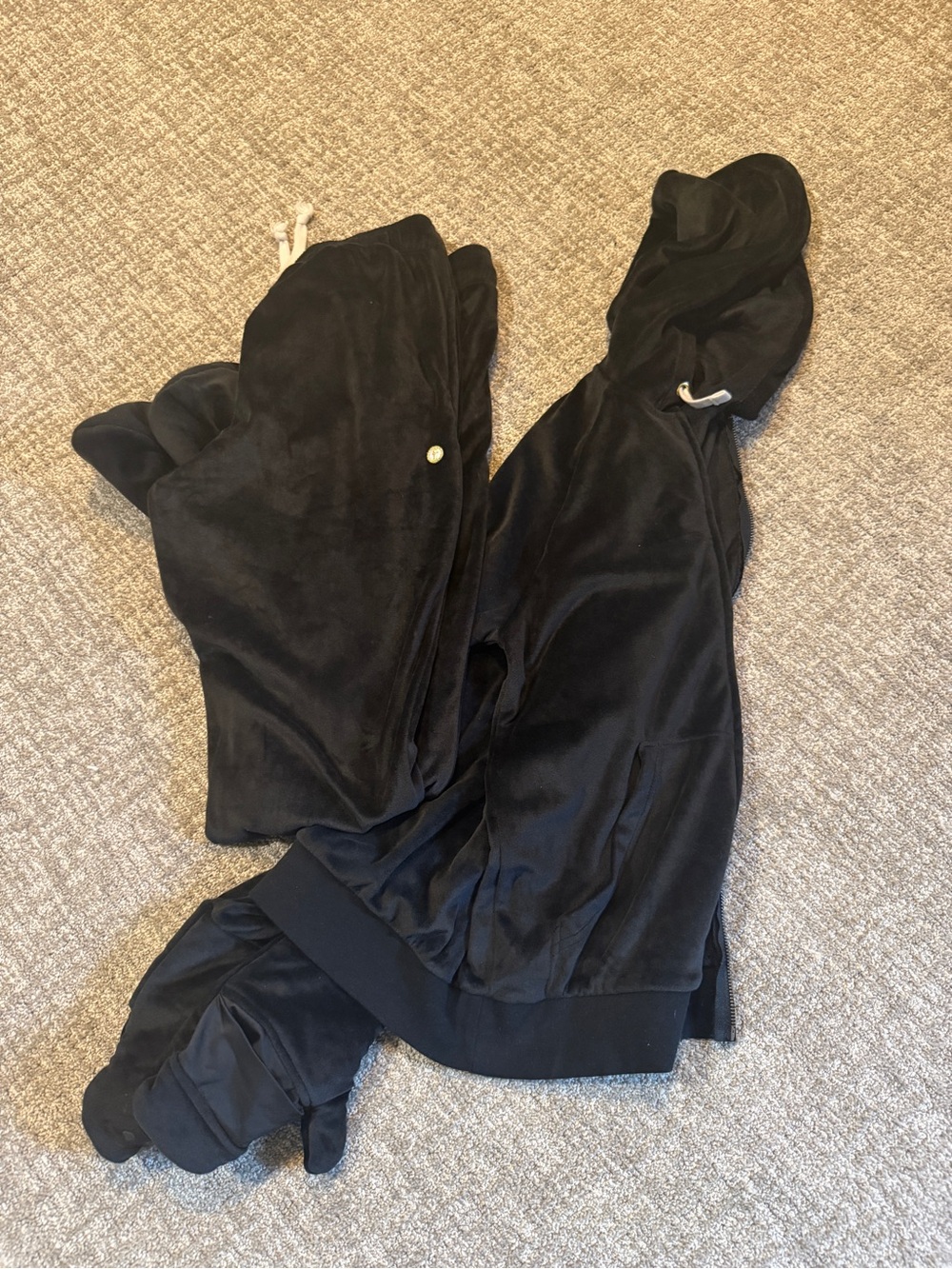 Black Women’s Velour Jogger Set
